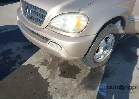 2002 Mercedes-Benz Ml 320 z USA, uszkodzony, nr VIN 4JGAB54E42A318066